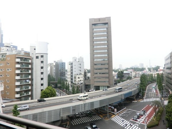 コンフォリア北参道の物件内観写真